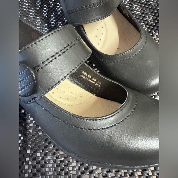 ANDREA  Black Mary Jane Heels - Picture 10 of 10